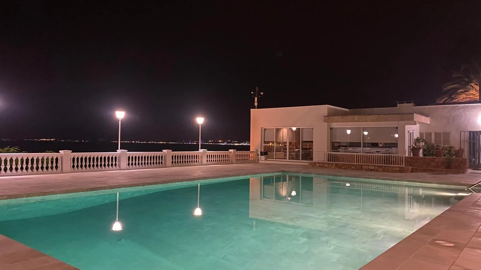 Tarracohomes-Apartamento En Salou Con Vistas Al Mar Y Ac