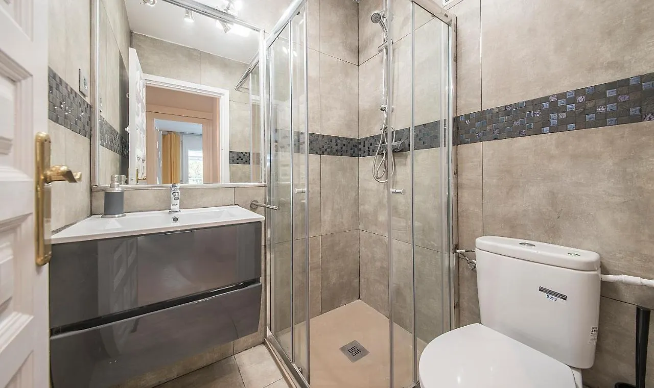 Tarracohomes-Apartamento En Salou Con Vistas Al Mar Y Ac 0*,  Spain